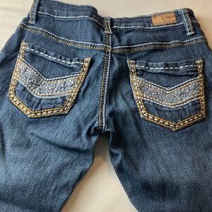 Reign Jeans Size 3 Low Rise Straight Leg, Embellished Chevron Pockets, Dark Wash